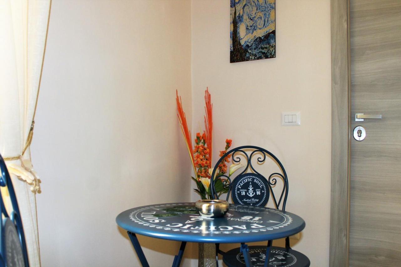 Essenza Di Napoli Bed & Breakfast Ngoại thất bức ảnh